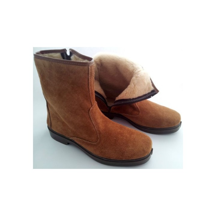 Stivale in pelle crosta con cerniera