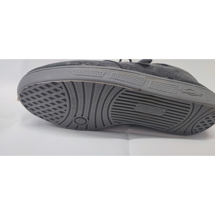 Deportivo Segarra 809 grigio in pelle scamosciata con suola in crêpe | Calzados Bernardo negozio online e fisico