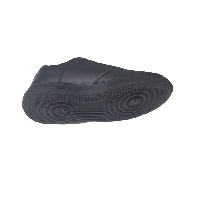 Zwarte unisex sneaker met antislip rubberen zool | Maten 36 t/m 45 | Calzados Bernardo