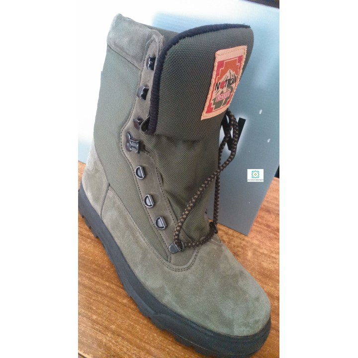 Bota Notton trekking cazador verde cuello alto