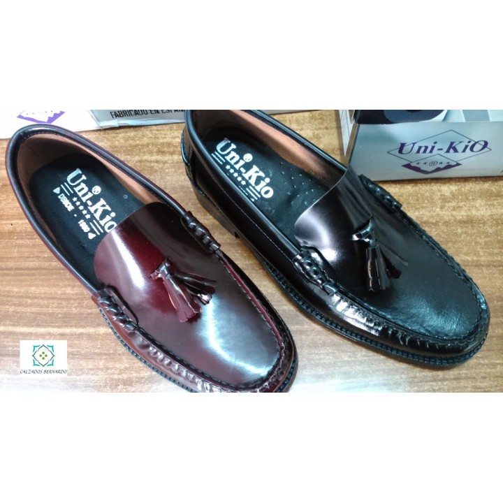 Castellanos borla negro o burdeos