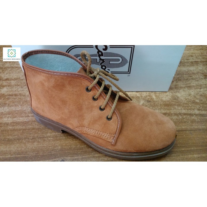 stivale in pelle crosta